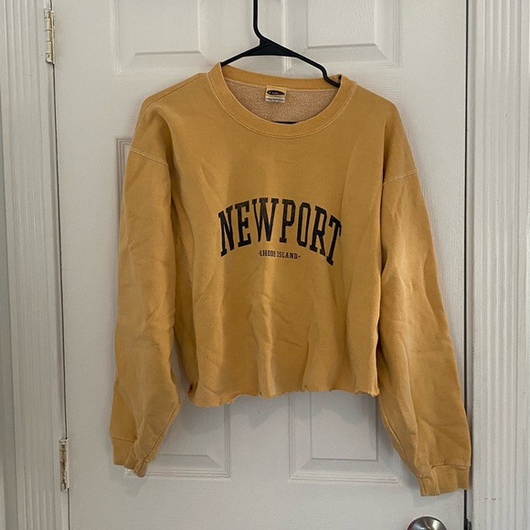 Tops - Vintage Newport Cropped Crew